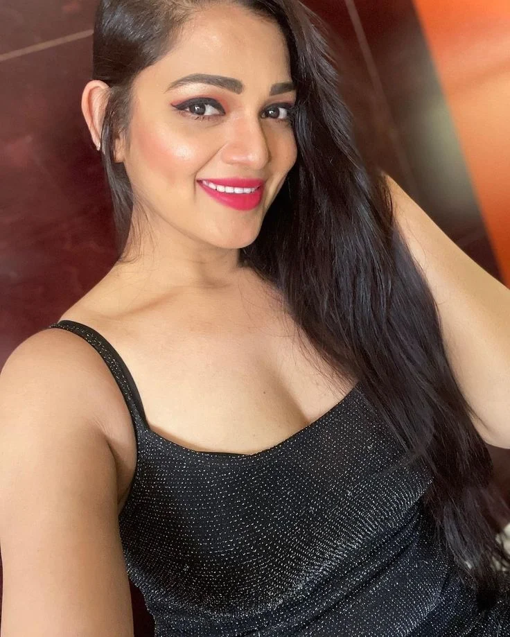 Devika Goa Escort